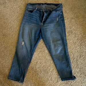 KUT brand women’s straight leg stretchy jeans